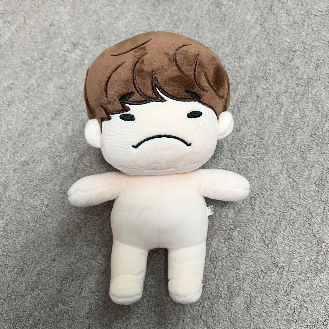 2PM JUNHO ジュノ イップニ ドール 20cm