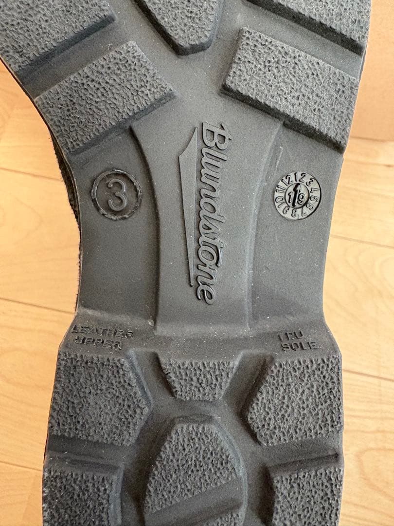 Blundstone 1605 ブラックスエード サイドゴアブーツ サイズ3
