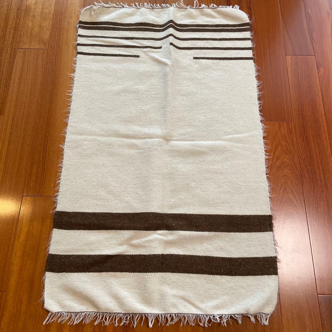 【新品、クリーニング済】超貴重バッターニエ　ホワイト×ブラウン　72×118cm