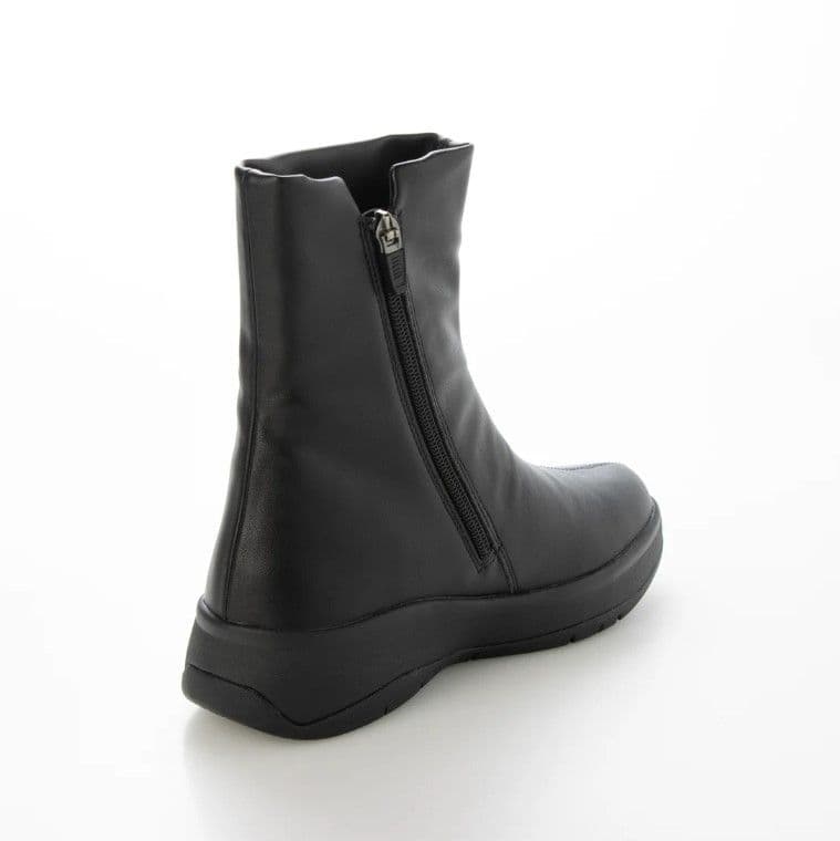 fitfit 新品24cm ◆防水ストレッチブーツ651 （ブラック）