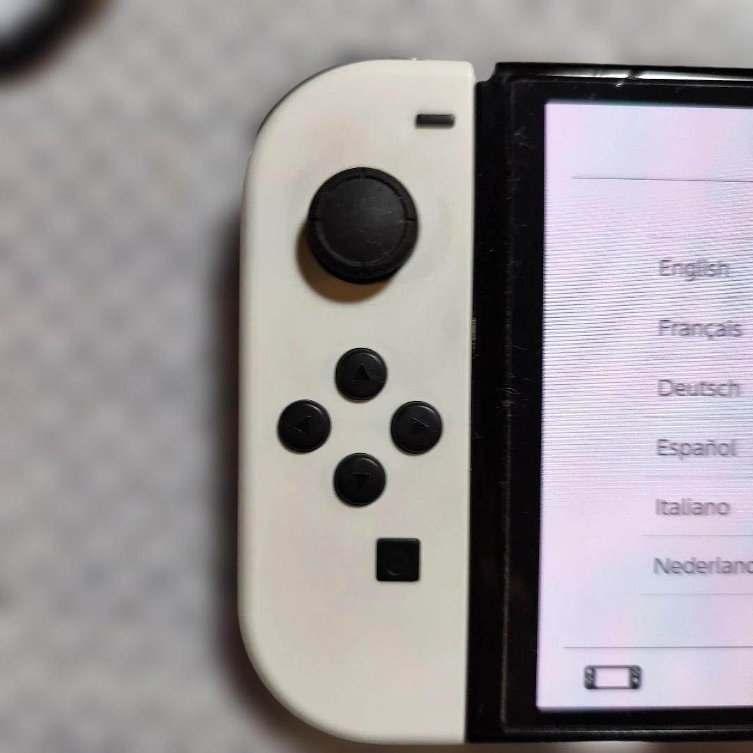 ニンテンドースイッチ　本体　有機EL　ジョイコン2セット　保護フィルム貼ったまま