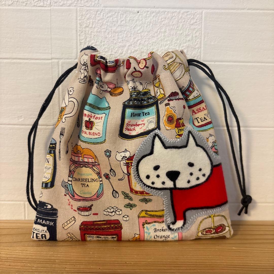 感謝価格　SALE 持ち手付きポーチ　猫柄　人気　ハンドメイド