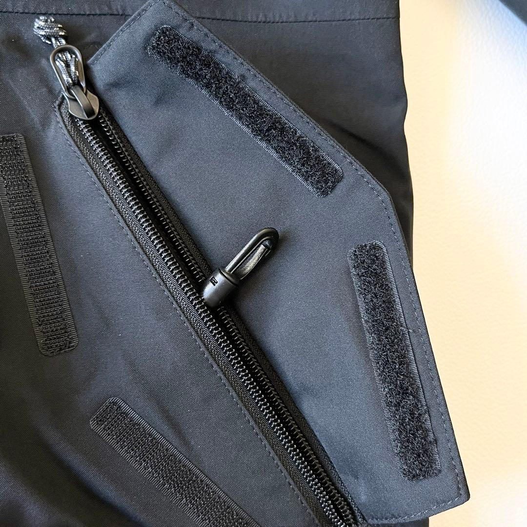 3234【美品】バートン　ジャケット ゴアテックス 無地 メンズ 黒　S