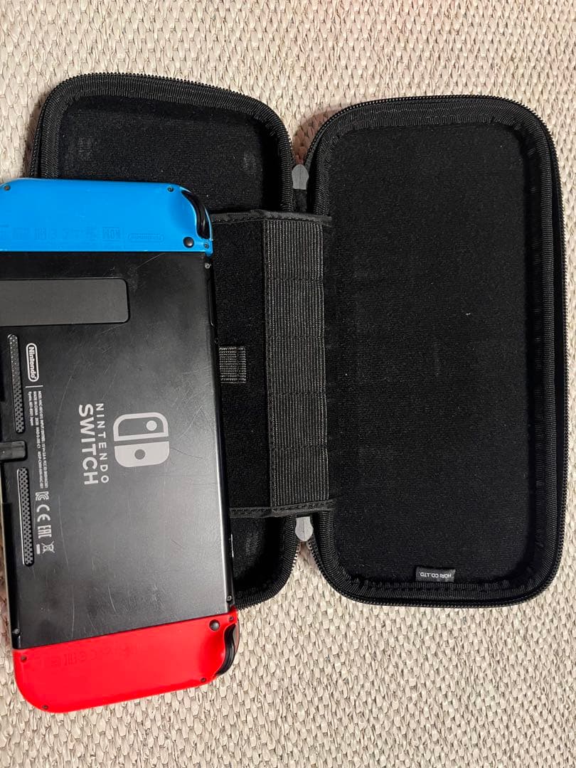 Switch本体一式＋SD256GB＋マリカ8＋純正ハンドル＋箱あり