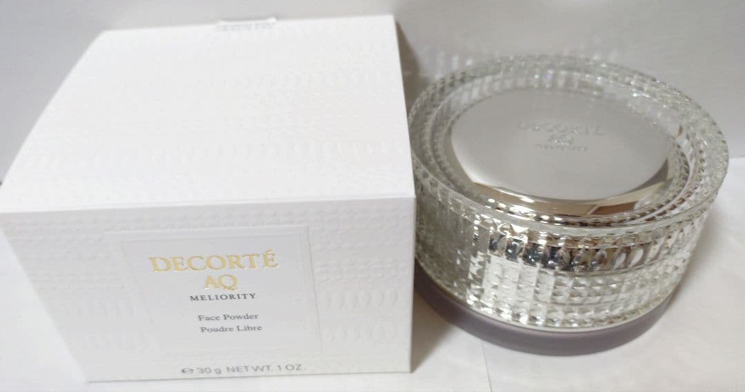 コスメデコルテ　AQ ミリオリティ フェイスパウダー n