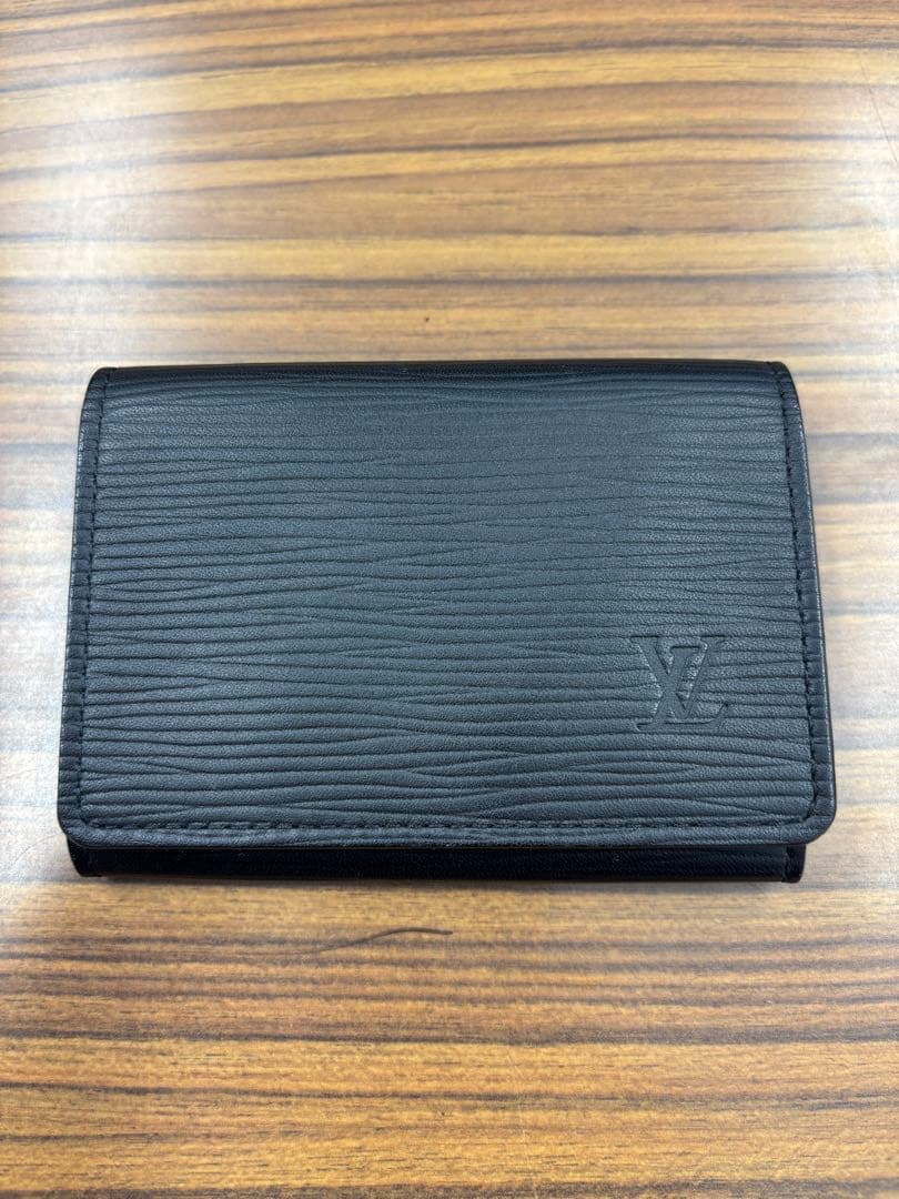 LOUIS VUITTON ブラックレザー名刺入れエピ