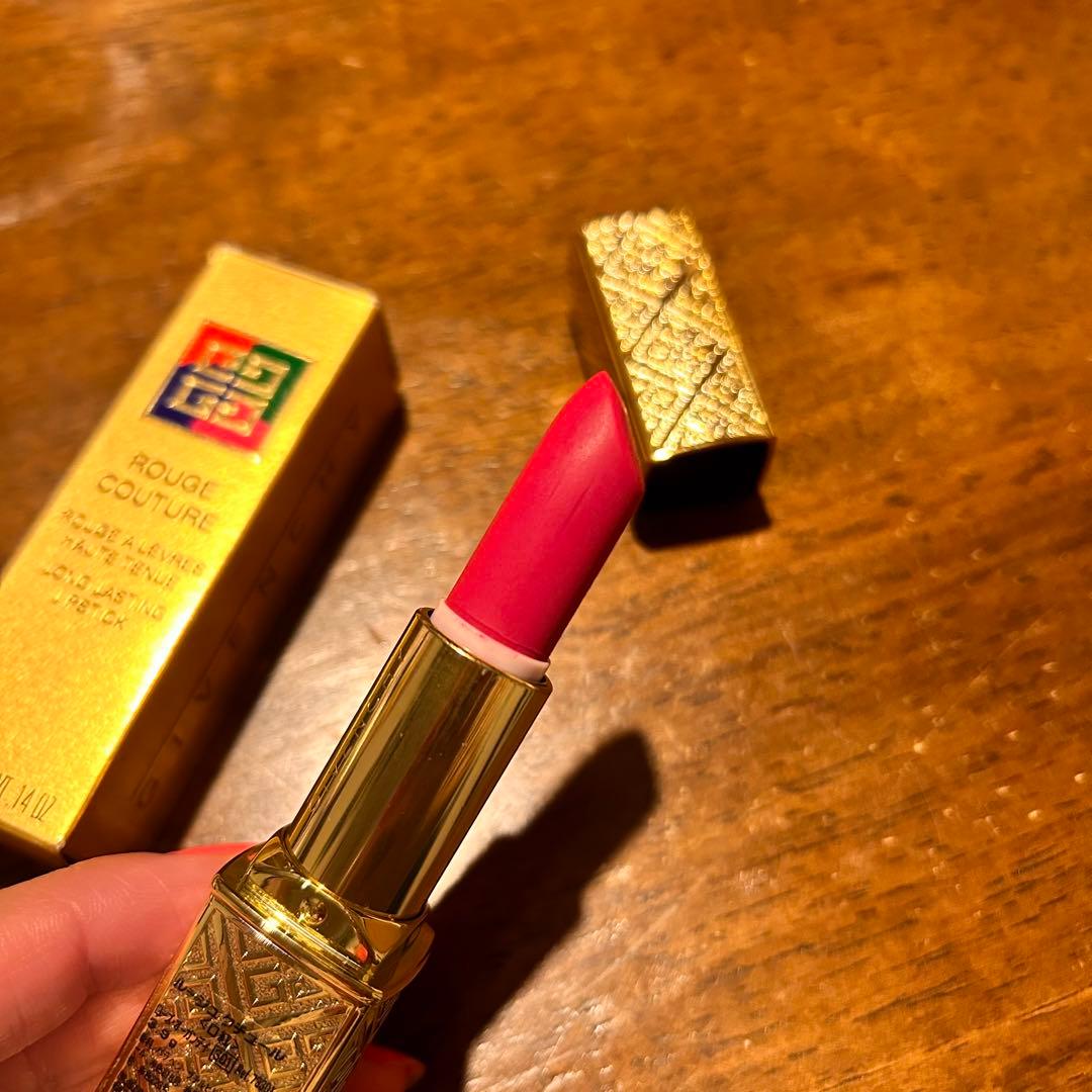 GIVENCHY ルージュ　口紅
