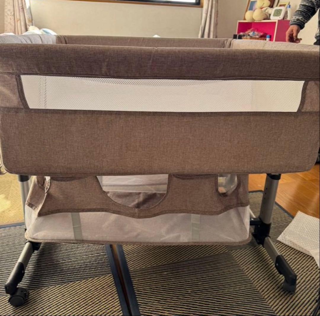 ★美品　双子ちゃん　ベビーベッド　ブラウンカラー