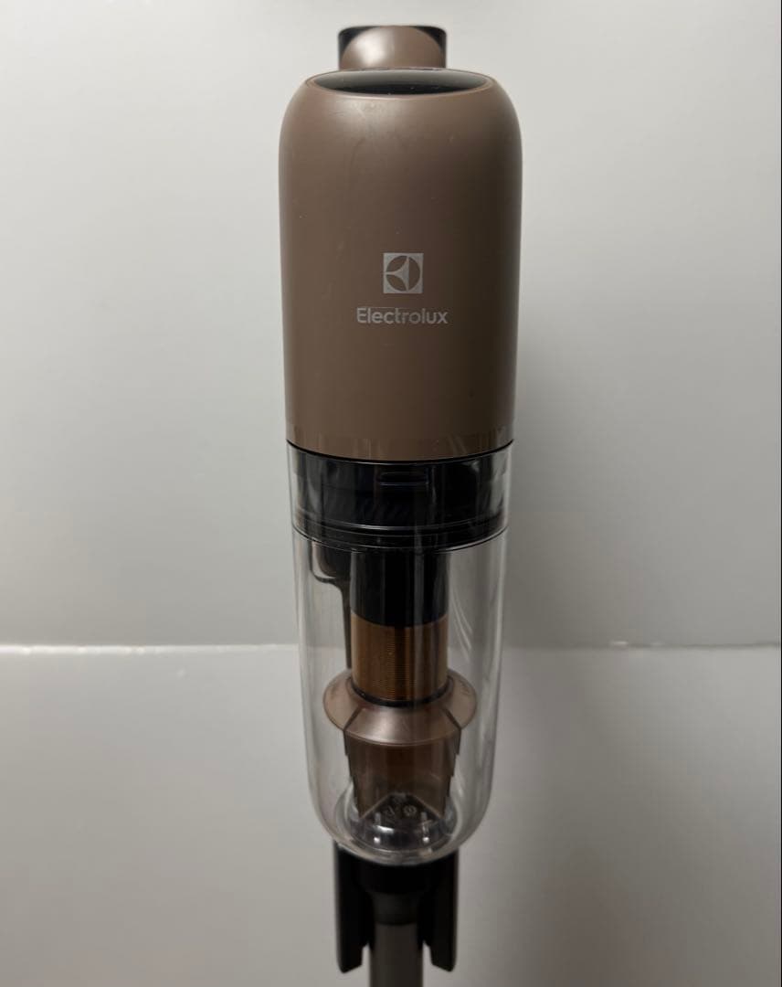 エレクトロラックス◇掃除機 Ultimate700 ウォルナットブラウン