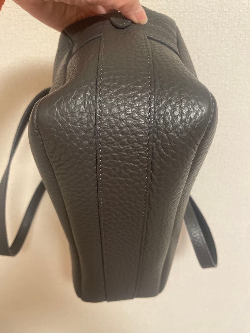 IACUCCI 完売アイテム⭐︎ダークグレーボストン型バッグ