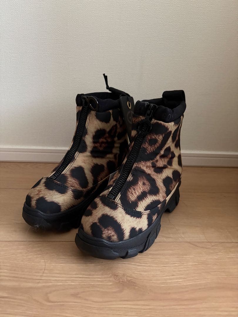 【新品】 Goldbergh ゴールドバーグ レオパード スノーブーツ 36