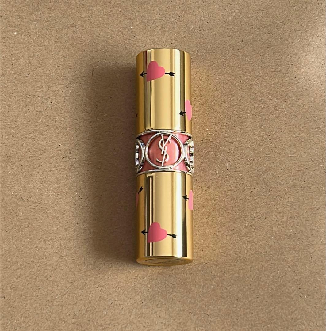 イヴ・サンローラン ルージュ ヴォリュプテ シャイン No 15