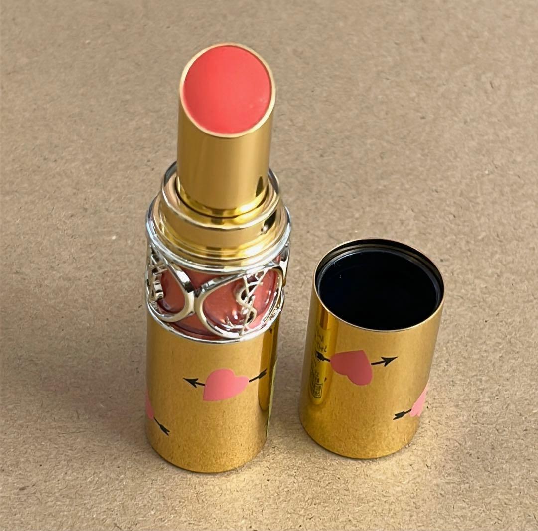 イヴ・サンローラン ルージュ ヴォリュプテ シャイン No 15