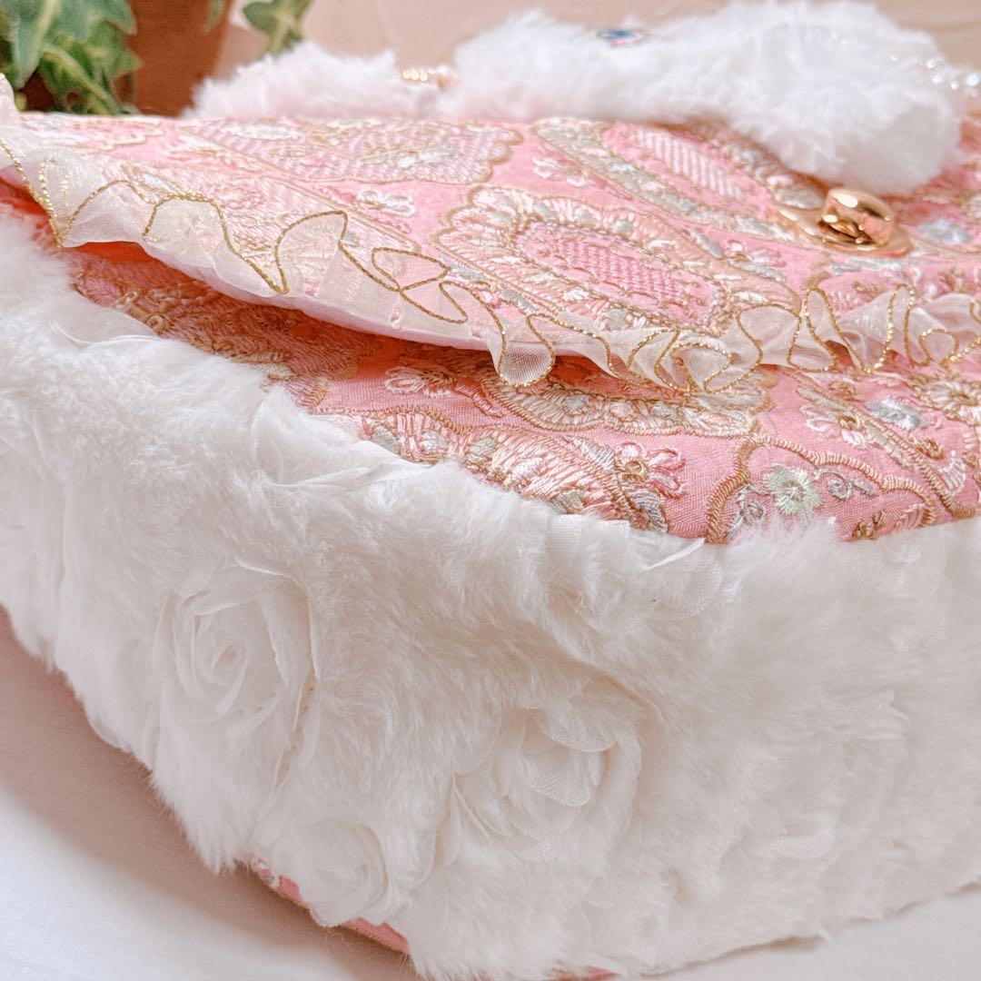 ☆*☆様 コヤンイサムチョン♡新作1点のみうさぎルミちゃんのインド刺繍ショルダー