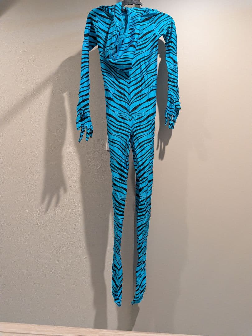 ☆　女性サイズ・水色ゼブラ柄全身タイツ　☆　ZENTAI、コスプレ、戦隊