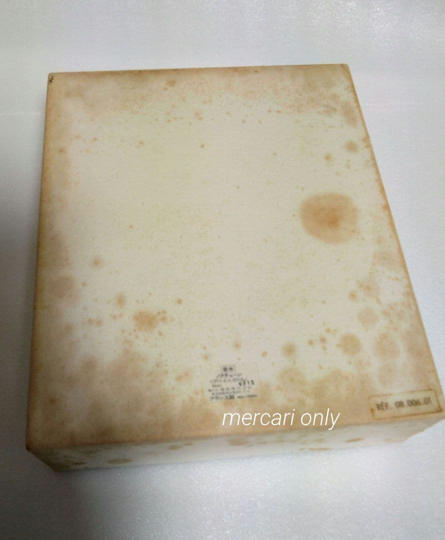 キャロン　ノクチューン　バカラ　アベイユボトル　60ml