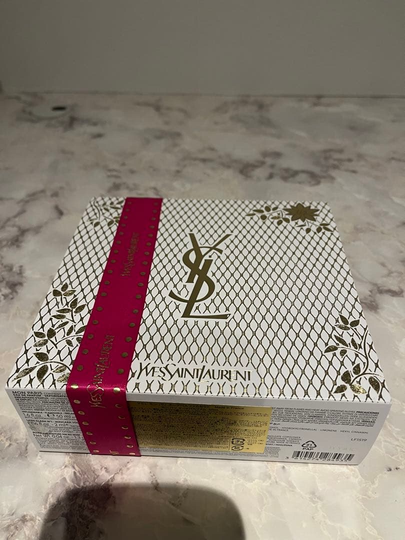 【値下げ】Yves Saint Laurent 香水セット