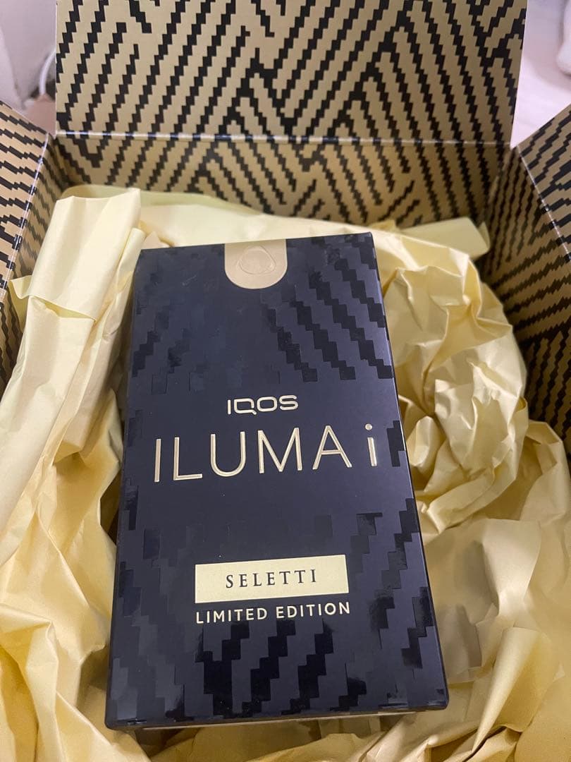 IQOS ILUMA i SELETTI 限定版