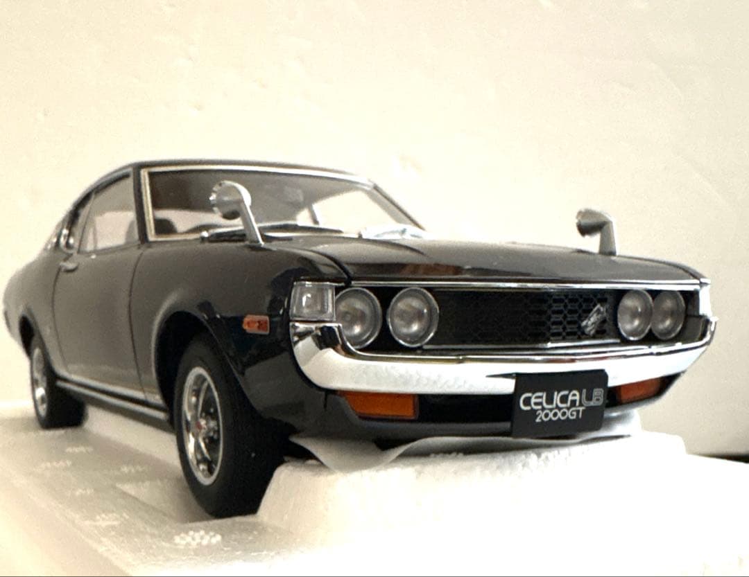 オートアート トヨタセリカ2000GT リフトパック 1/18 Aa