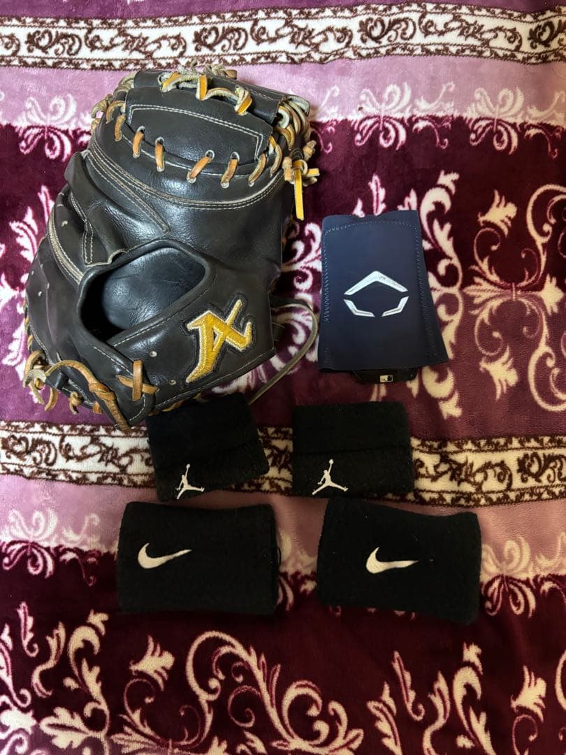 アトムズ　硬式　キャッチャーミット　おまけつき