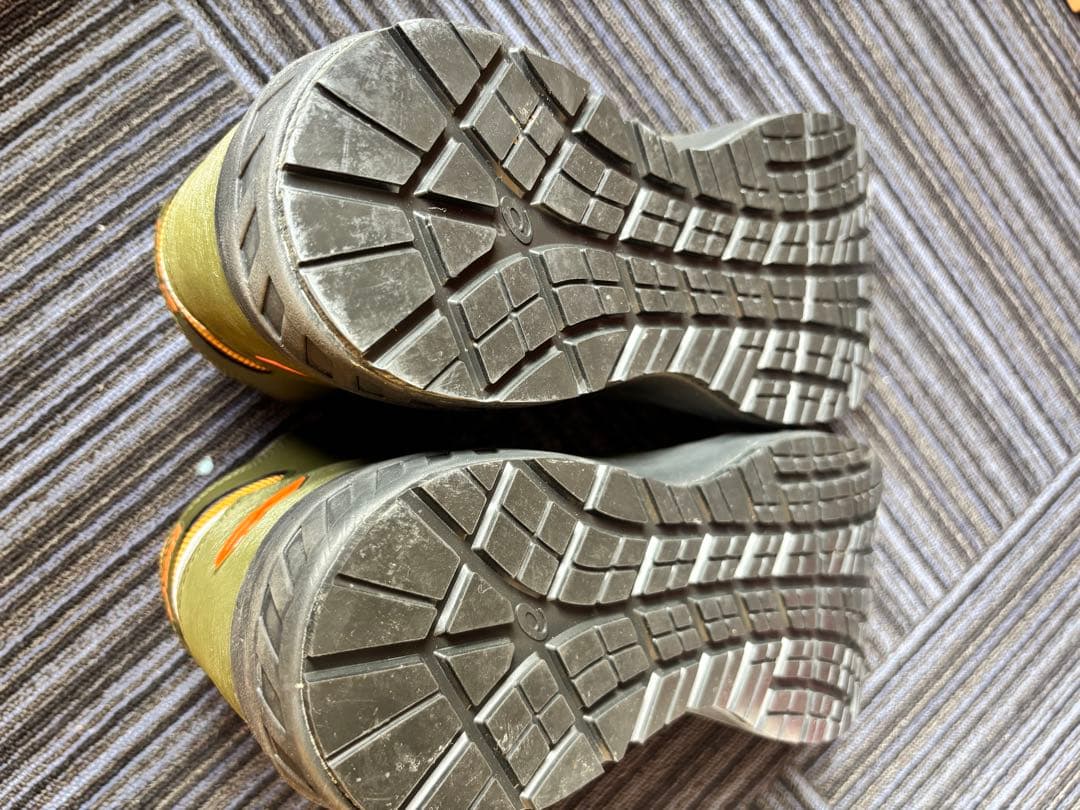 アシックス　安全靴　ハイカット 試着のみ未使用