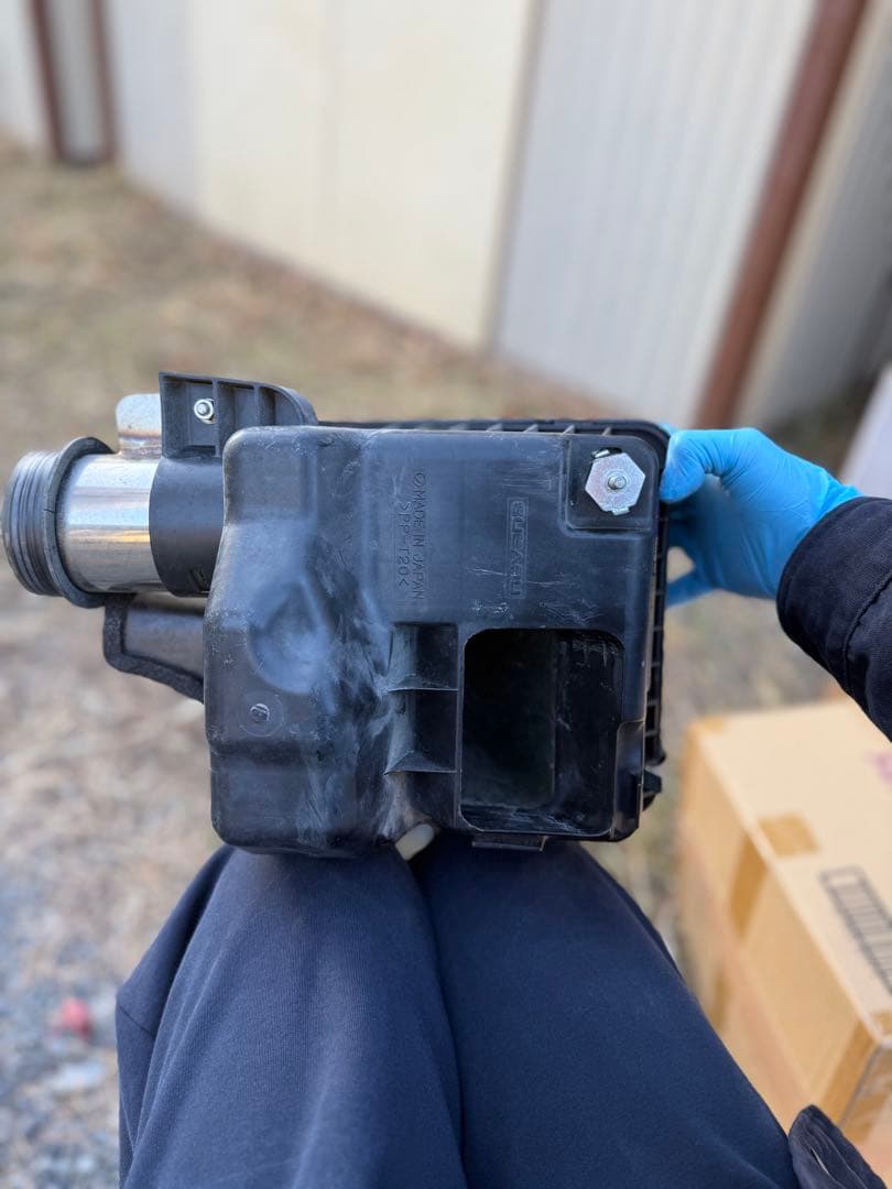 値下げ　FLATT RAICING エアクリボックス　レガシィBL5D型