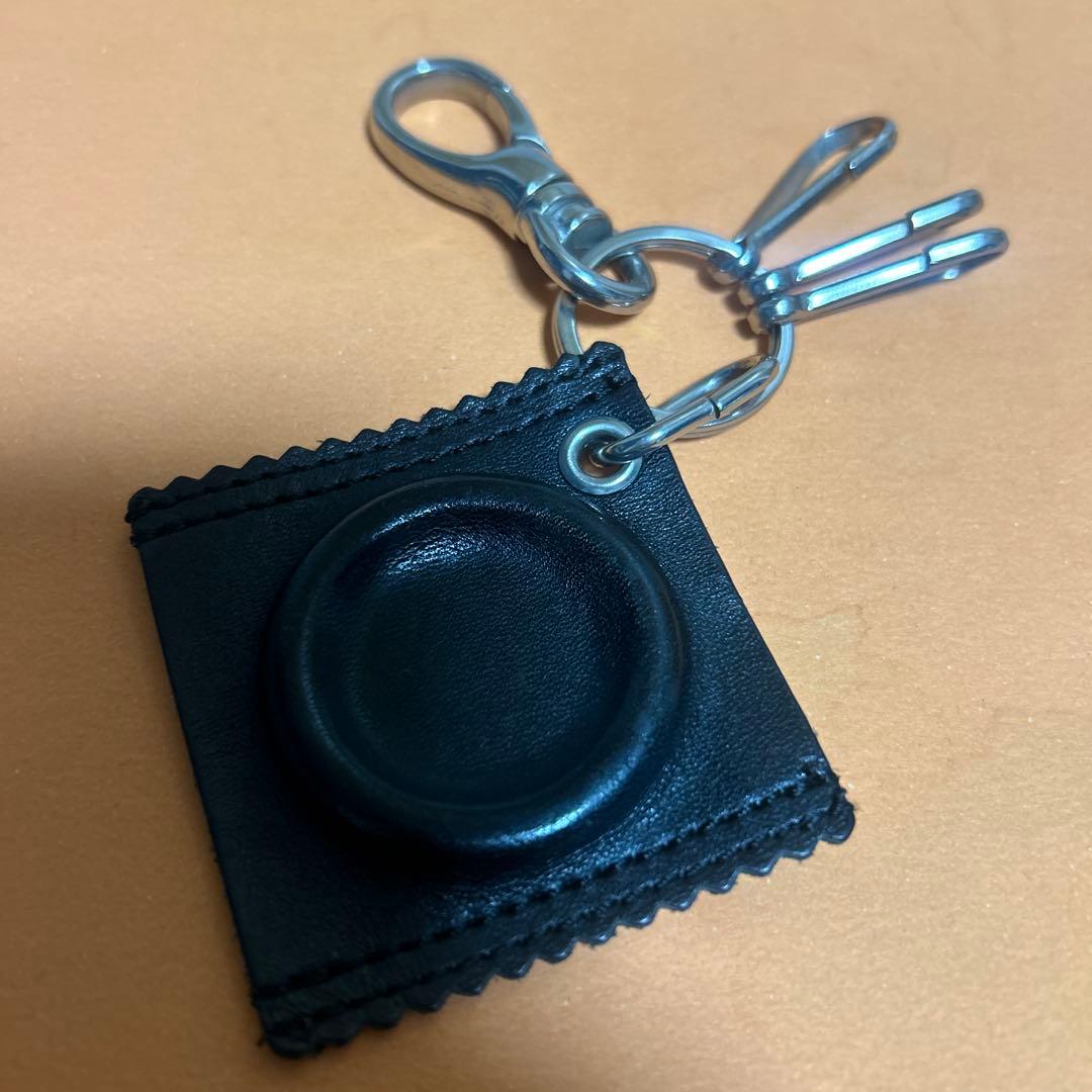 SKIN tokyoコンドームキーホルダーキーリング 牛革