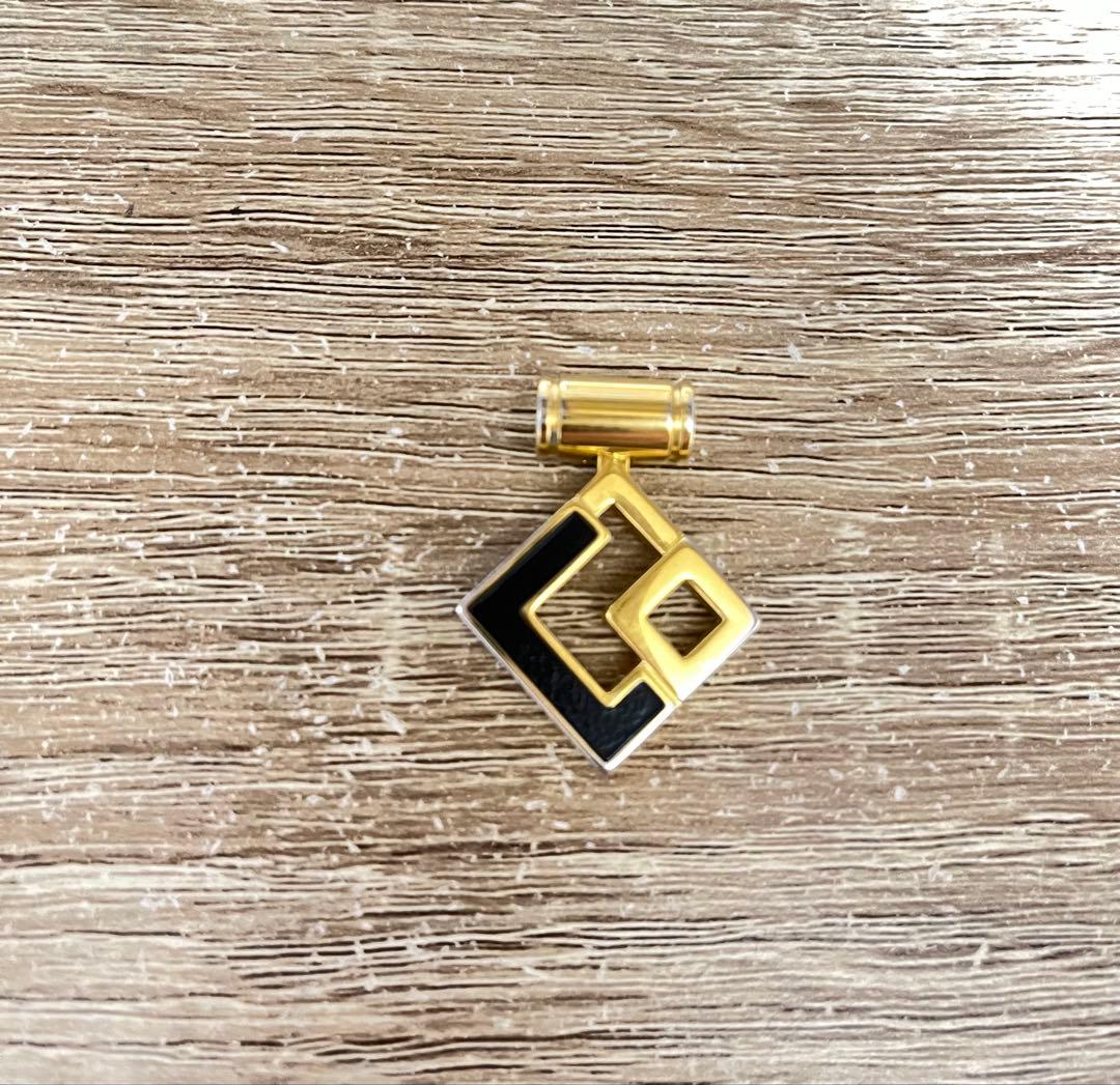 Colantotteコラントッテ　トップのみ