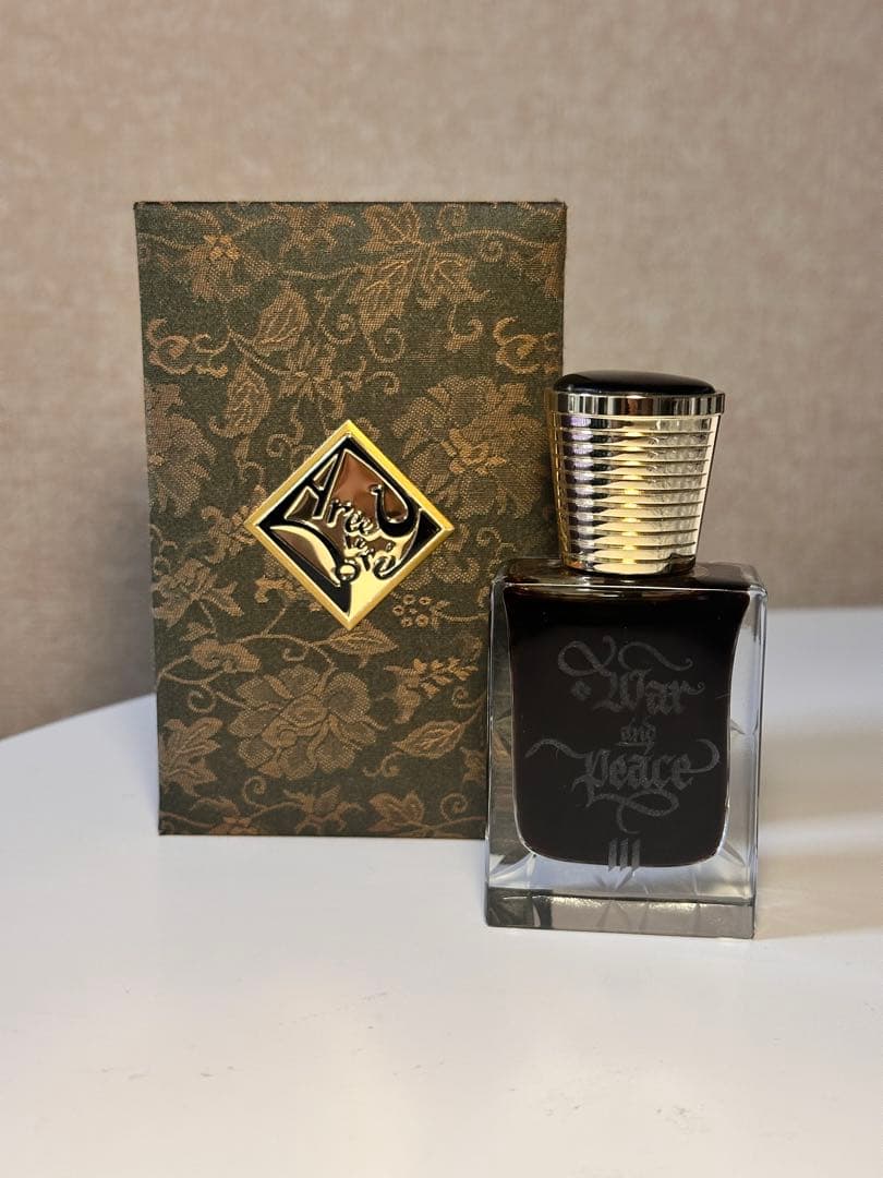 希少品 Areej Le Doré War and Peace III