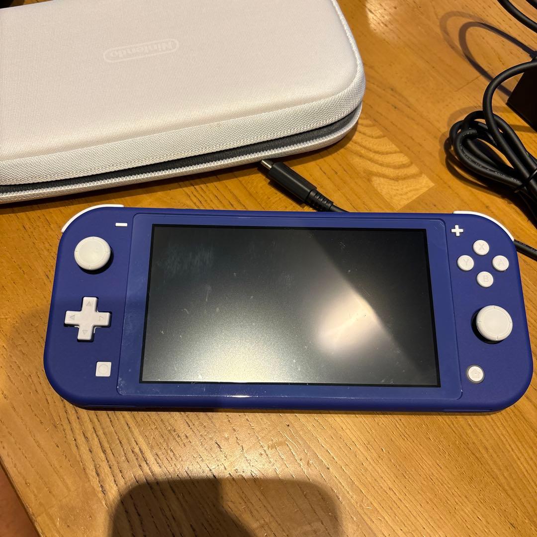 S*a様 NintendoSwitchLight ブルー