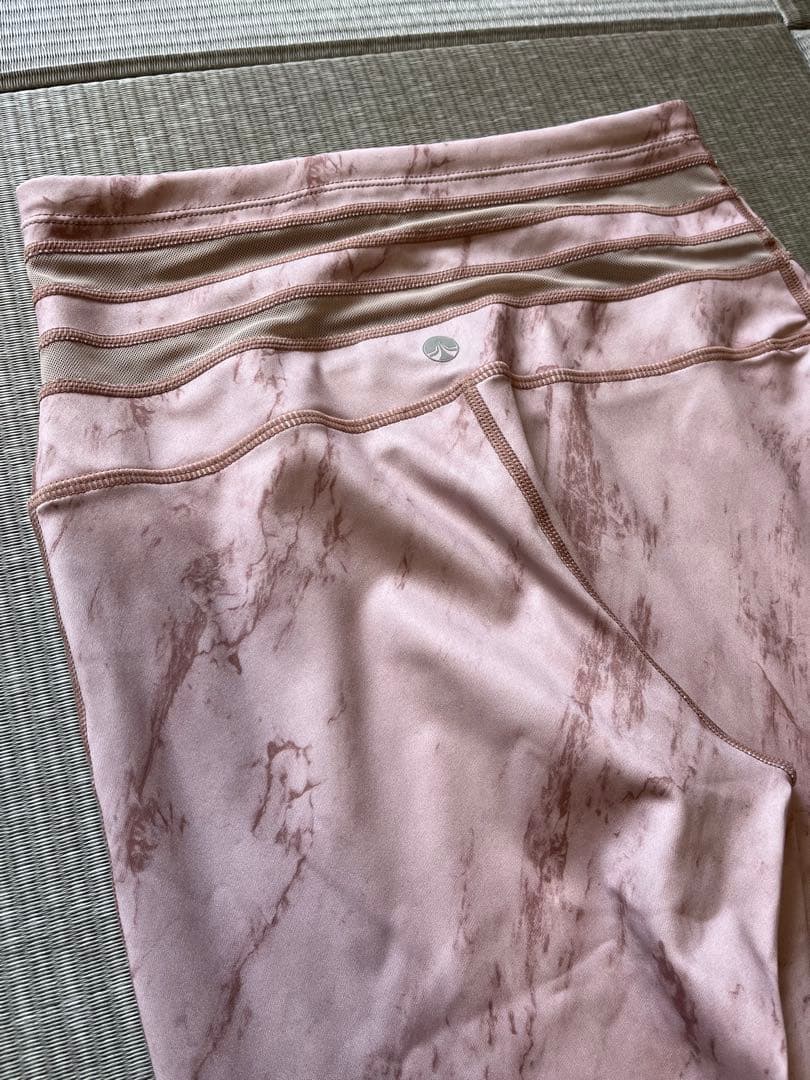 ホットヨガウェア LAVA SUKALA上下4点セットSサイズ　ラバ　スカーラ