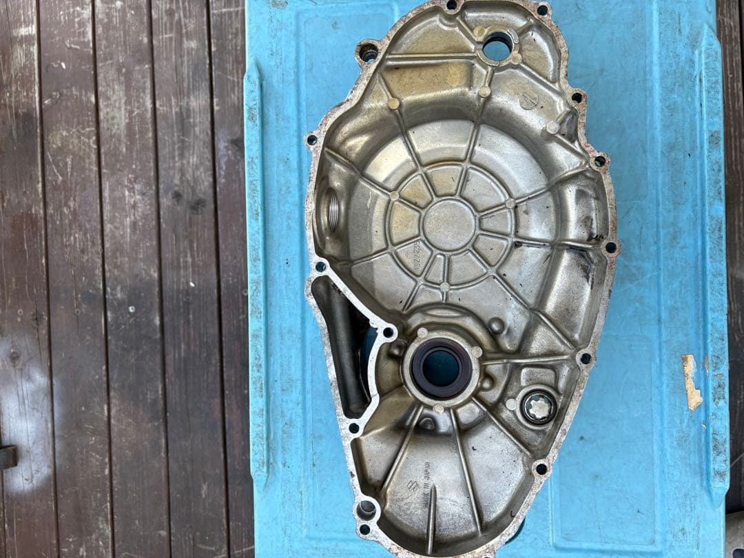 GS400E クラッチカバー