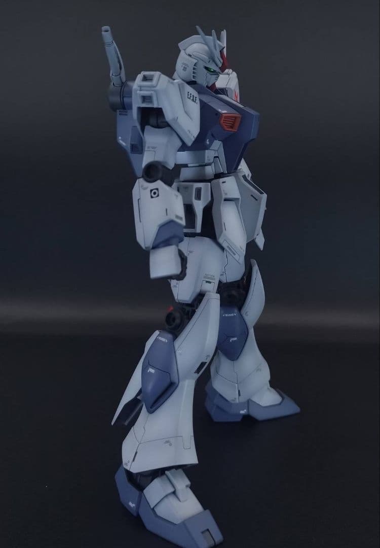 ガンプラ　完成品　EG　1/144 νガンダム