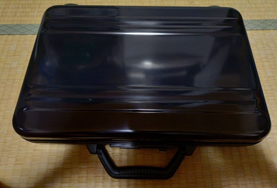 希少　新品未使用　ゼロハリバートン（A4）　ブラック