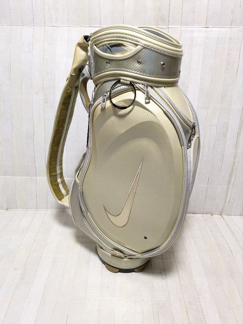 Nike キャディバッグ エナメル　フードカバー付き