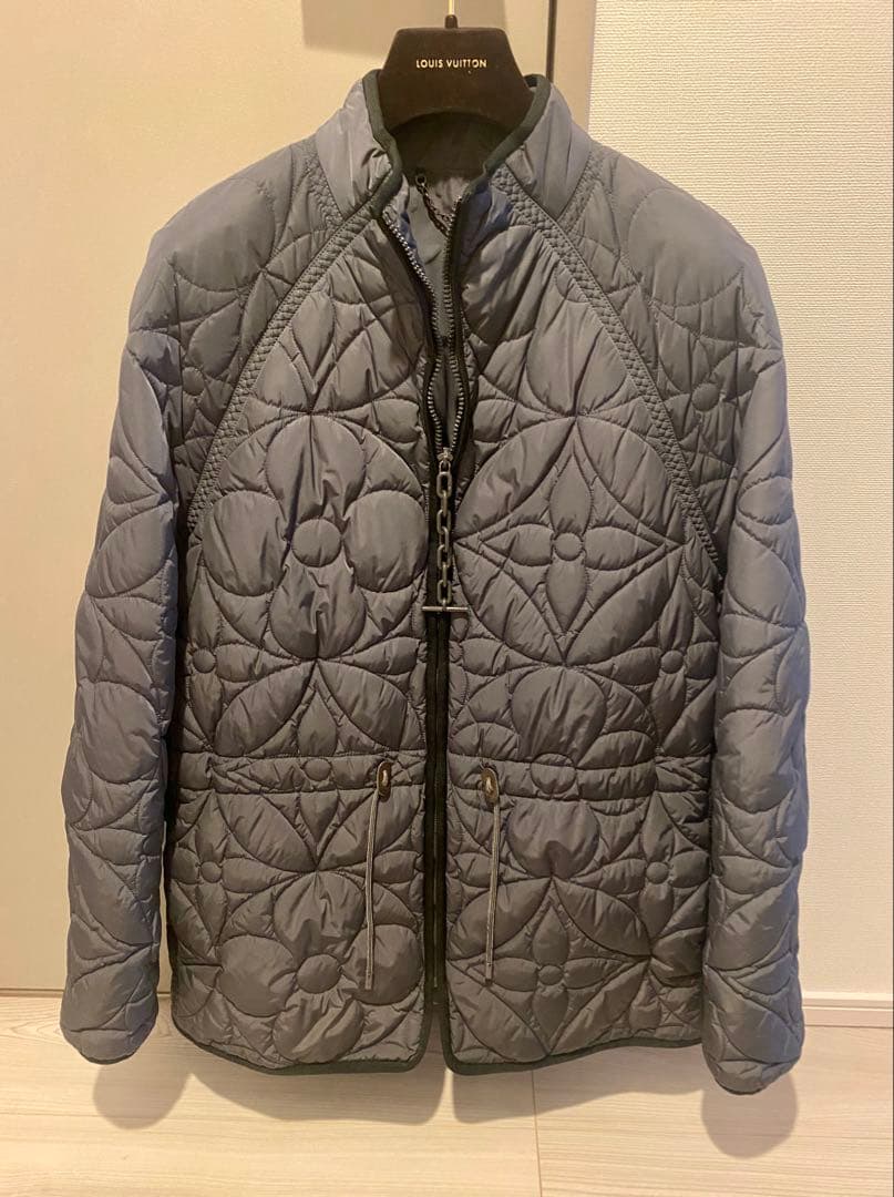 限定値下！ルイヴィトン モノグラムライトダウンジャケット 44　コート バッグ