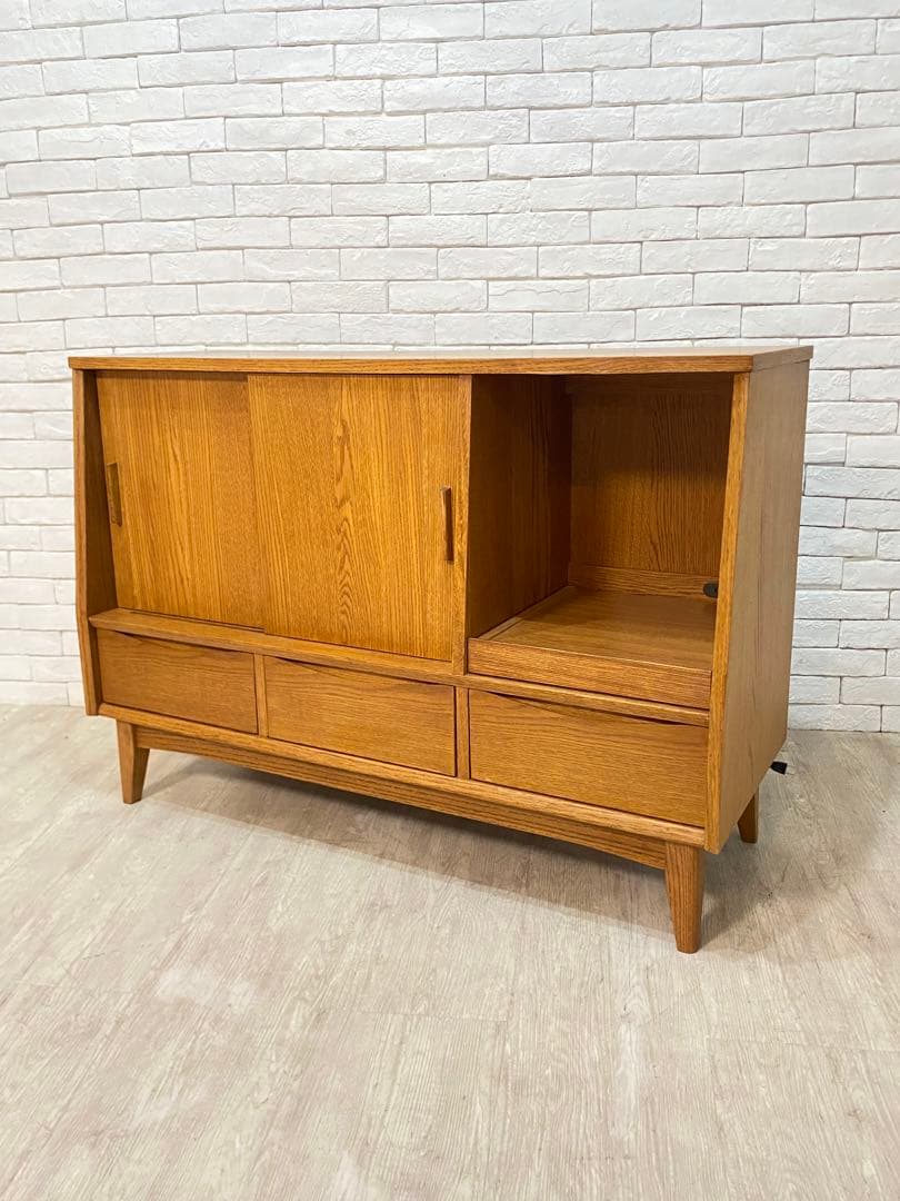 【Floris】キッチンカウンター　ウニコ　食器棚　シグネ　収納棚