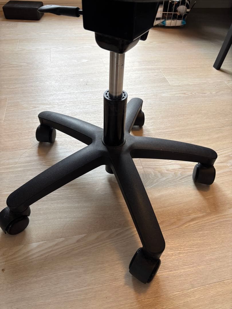 アーユルチェア　オクトパス　ブラック