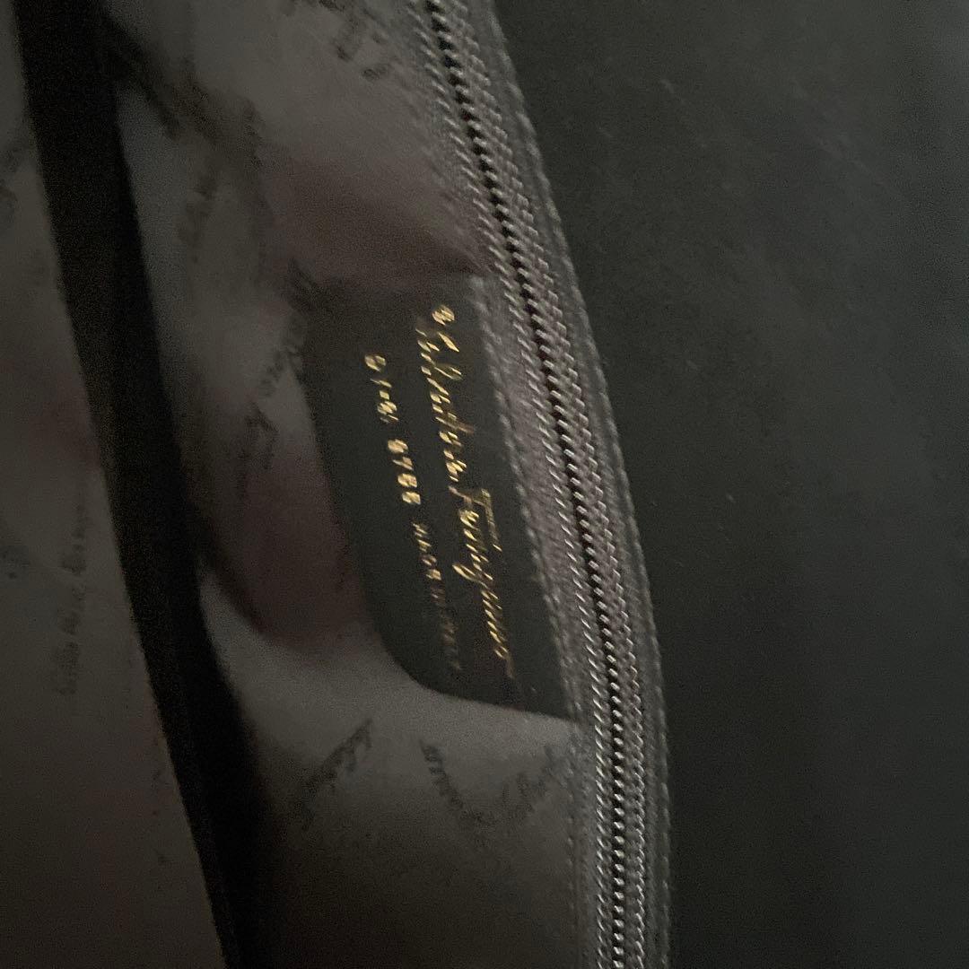 新品　レザートートバッグ ゴールド金具付き