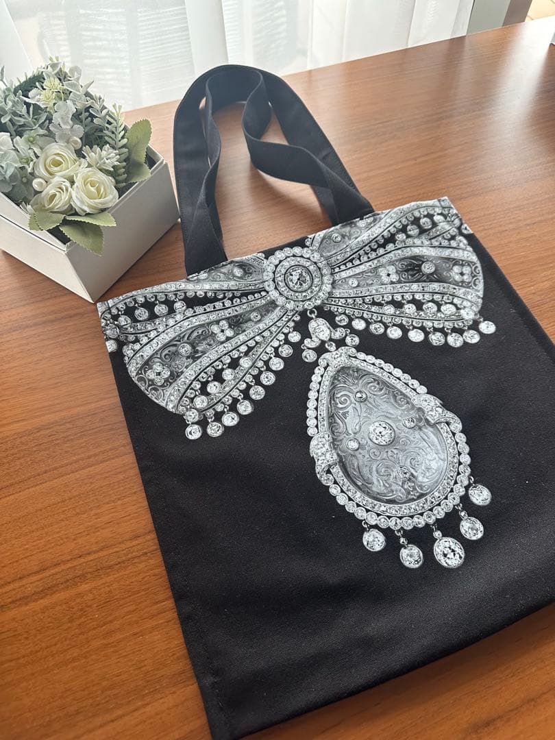 新品美品★カルティエV&A★ビジュートートバッグ