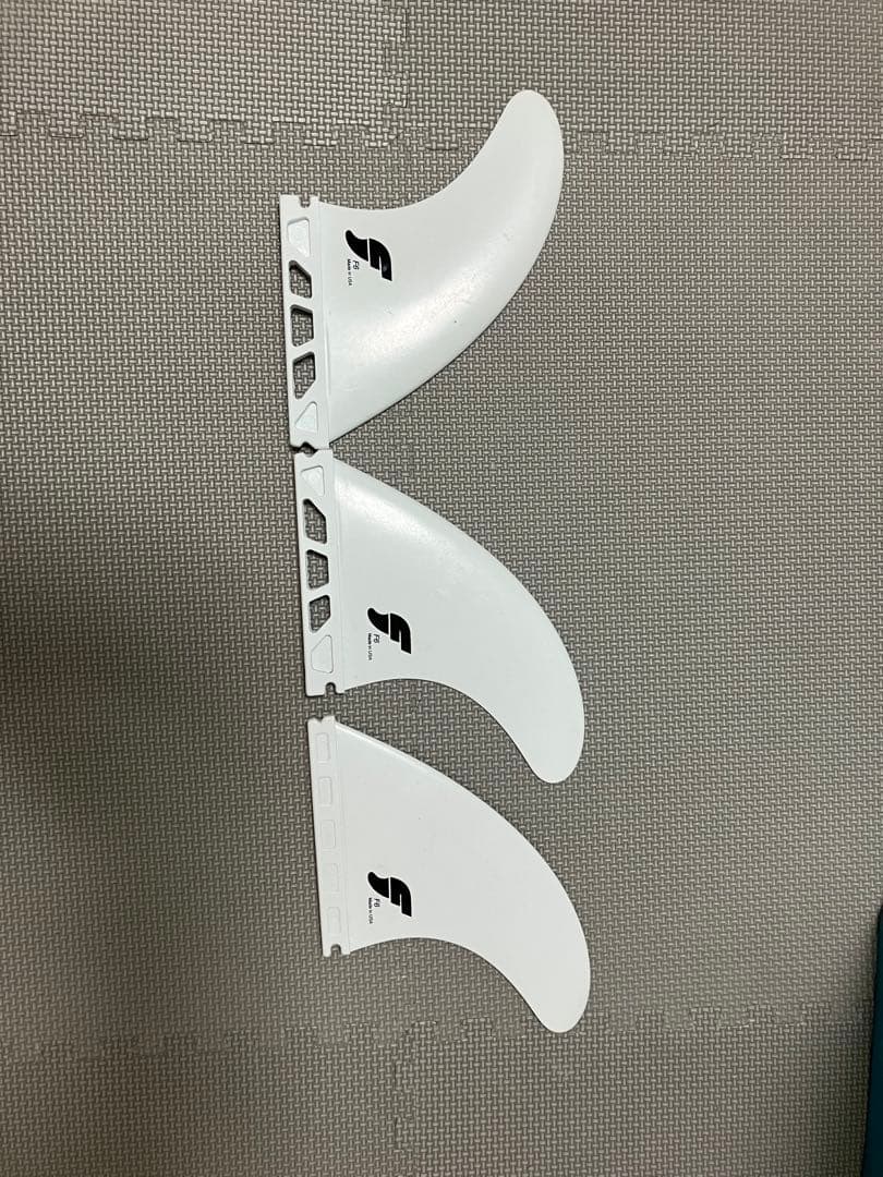 アルメリック トルク サーフボード チャンチョ 7.6 ケース、フィン、リーシュ