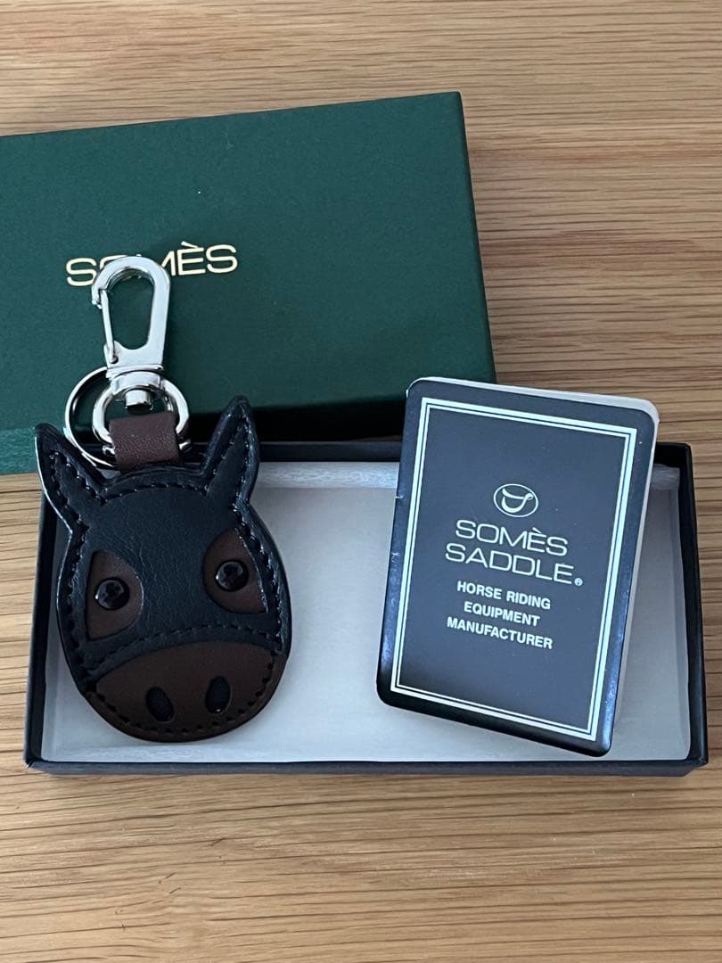 希少 新品 ソメスサドル 馬メンコ キーホルダー