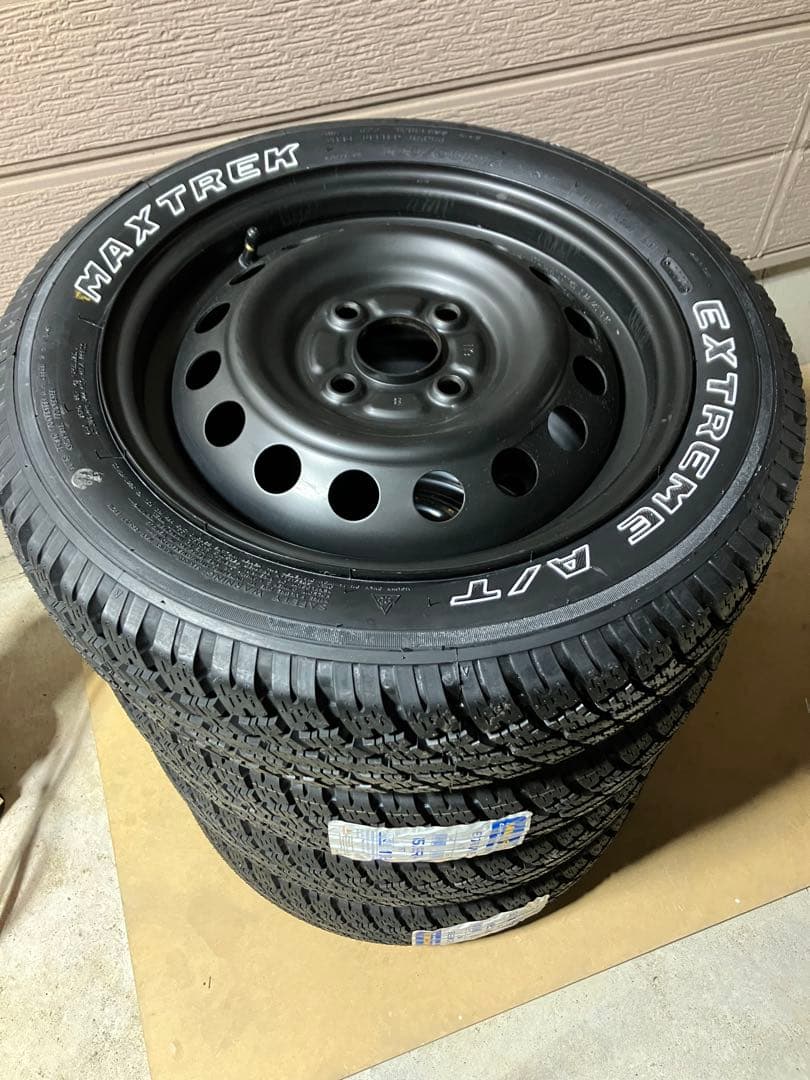専用155/65r14 25年 送料込み ゴツゴツタイヤ ホワイトレター4本