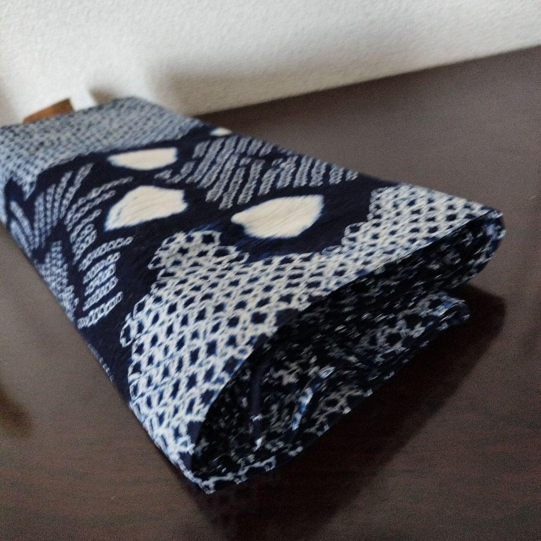 絞り浴衣反物　絞り　紺白