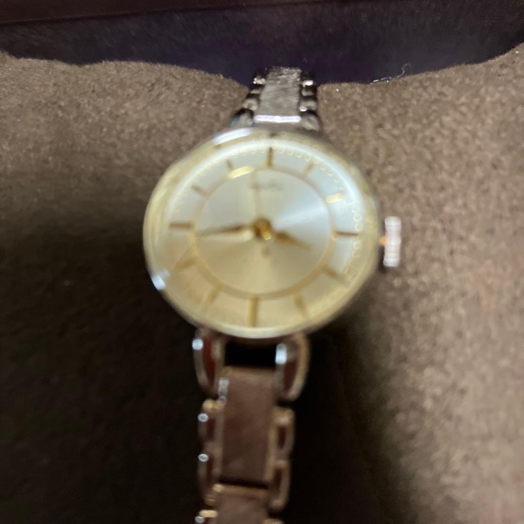 アガット時計ラウンドフェイスオッチ