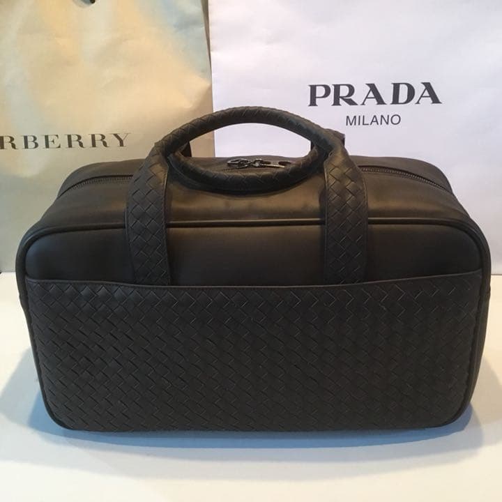 ボッテガヴェネタ 新品 バッグ ボストンバッグ 旅行バッグ PC収納 衝撃吸収