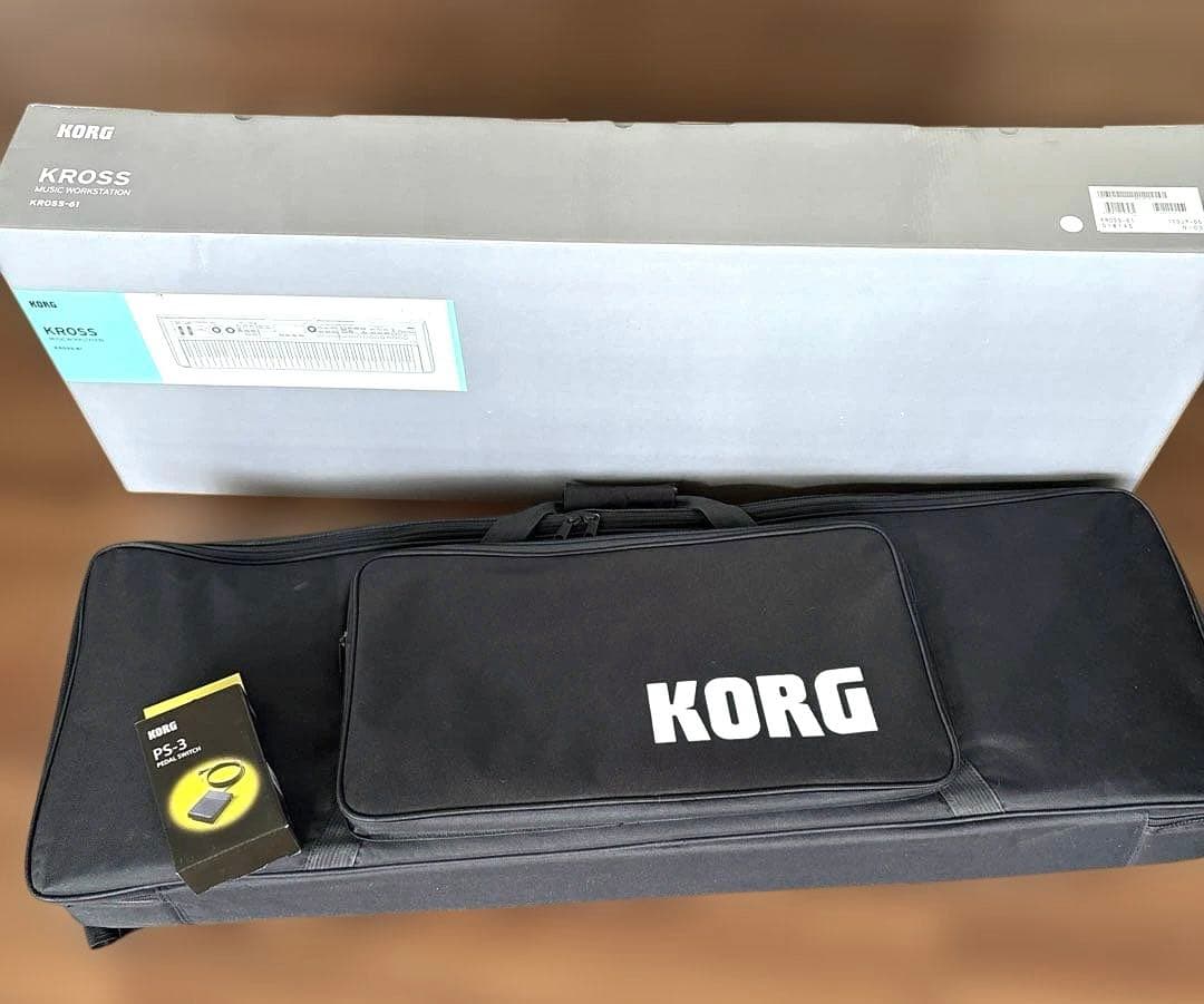 KORG キーボードシンセサイザー KROSS-61 クロス 61鍵 ケース付