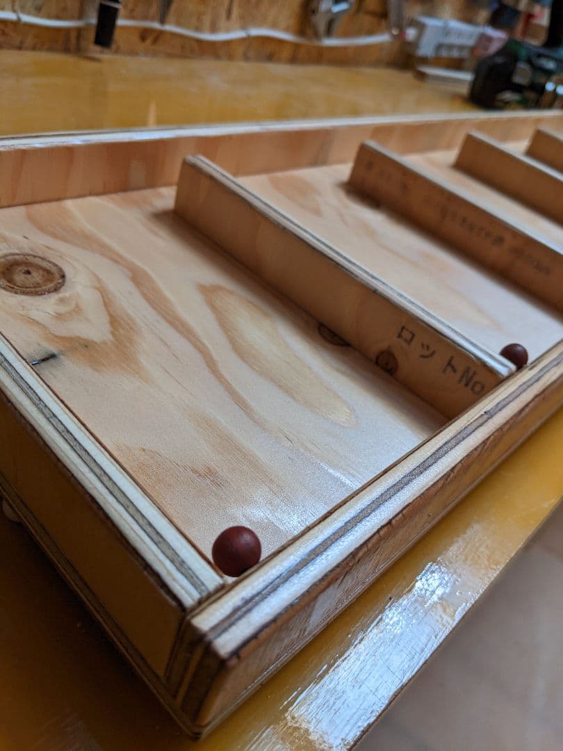 【壁掛本棚付】スラムダンク全31巻&表紙を飾れる壁掛コミックラック 6冊用×6個