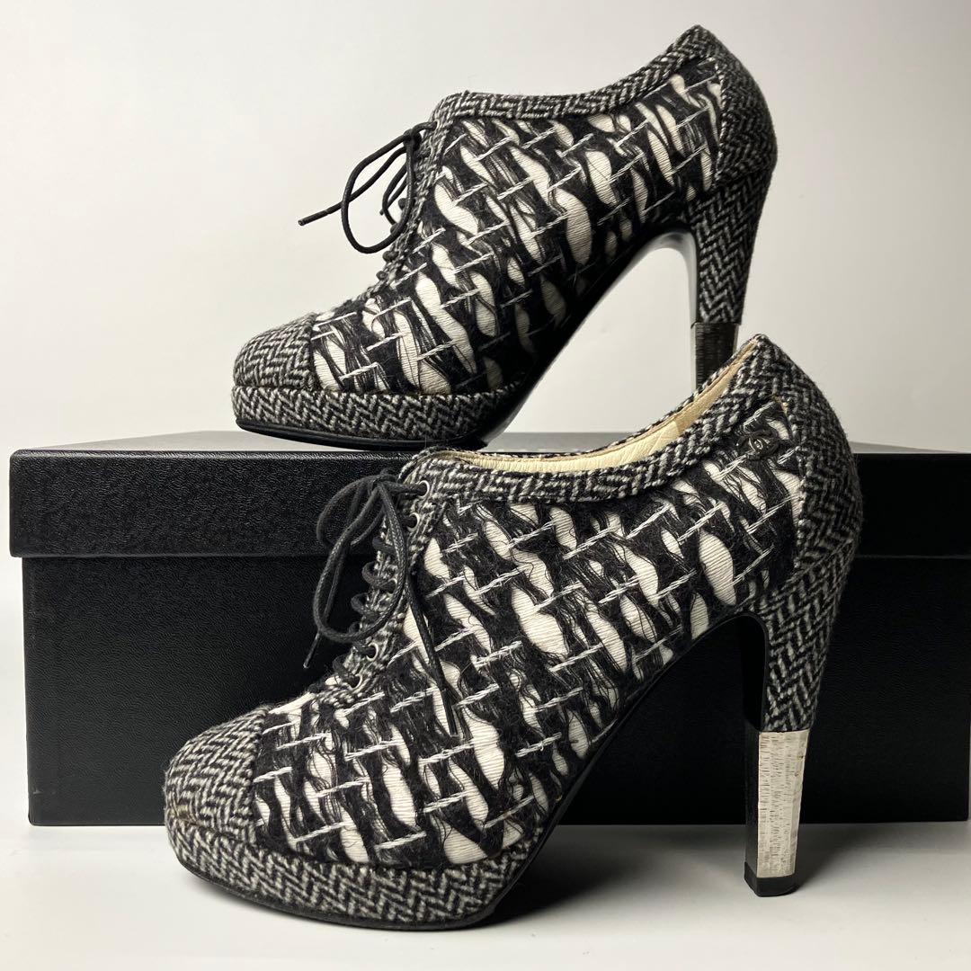 モっちゃんCHANEL ツイード　ココマーク　ブーティヘリンボーン23.5