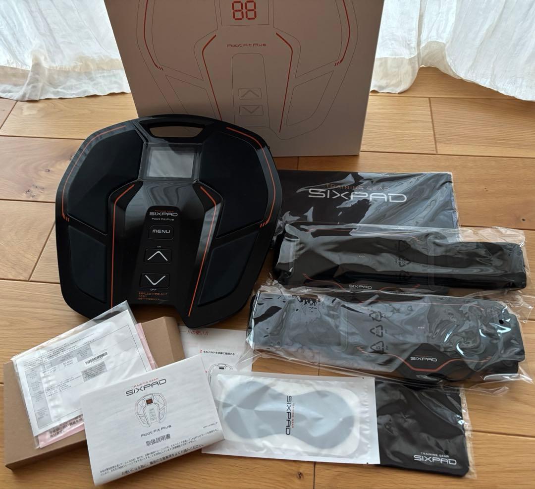【週末価格❗️即発送】SIXPADフットフィットプラス&アブズベルト&アブズアーム